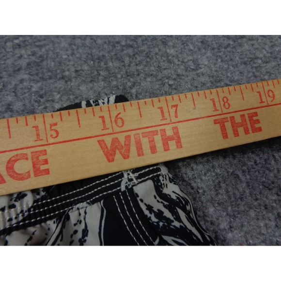 Saxx Shorts Mens XL Bananas Oh Buoy 2N1  Swim Shorts Ballpark Pouch Droptemp - Picture 9 of 10